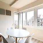 Chic Gran Via Apartment Barcelona