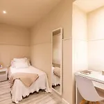 Apartment Chic Gran Via *
