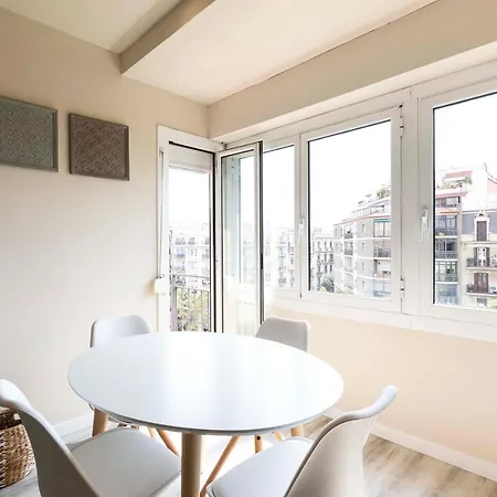 Chic Gran Via Apartament Barcelona