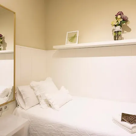 Chic Gran Via Apartament Barcelona